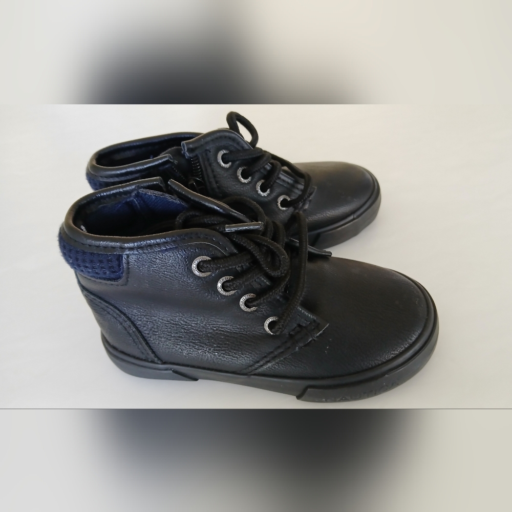 Nautica Toddler Boys Size 8 Leather Hybrid Boot-Sneakers – Zip & Tie Combo